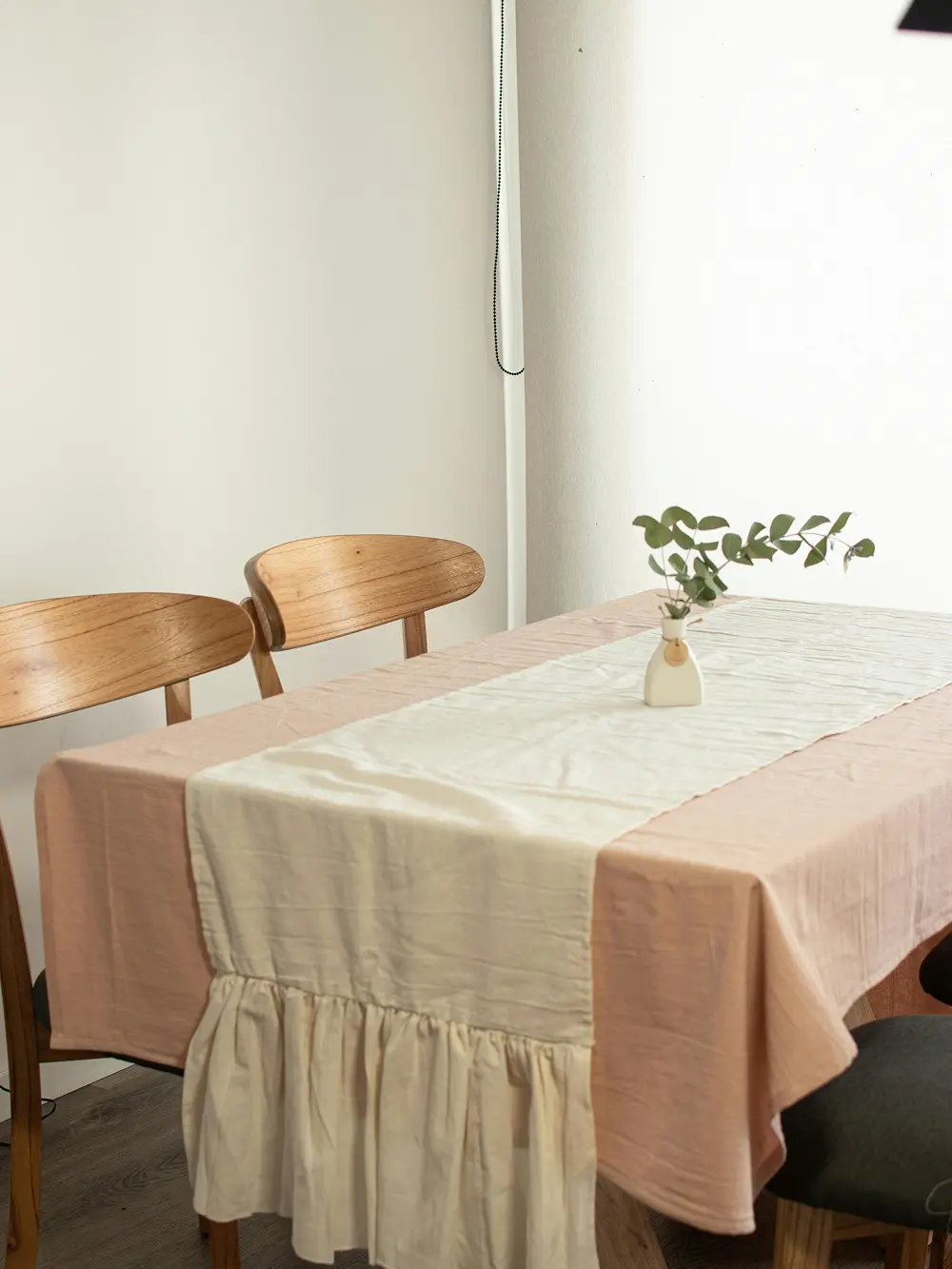 Linen Table Runner - Image 1